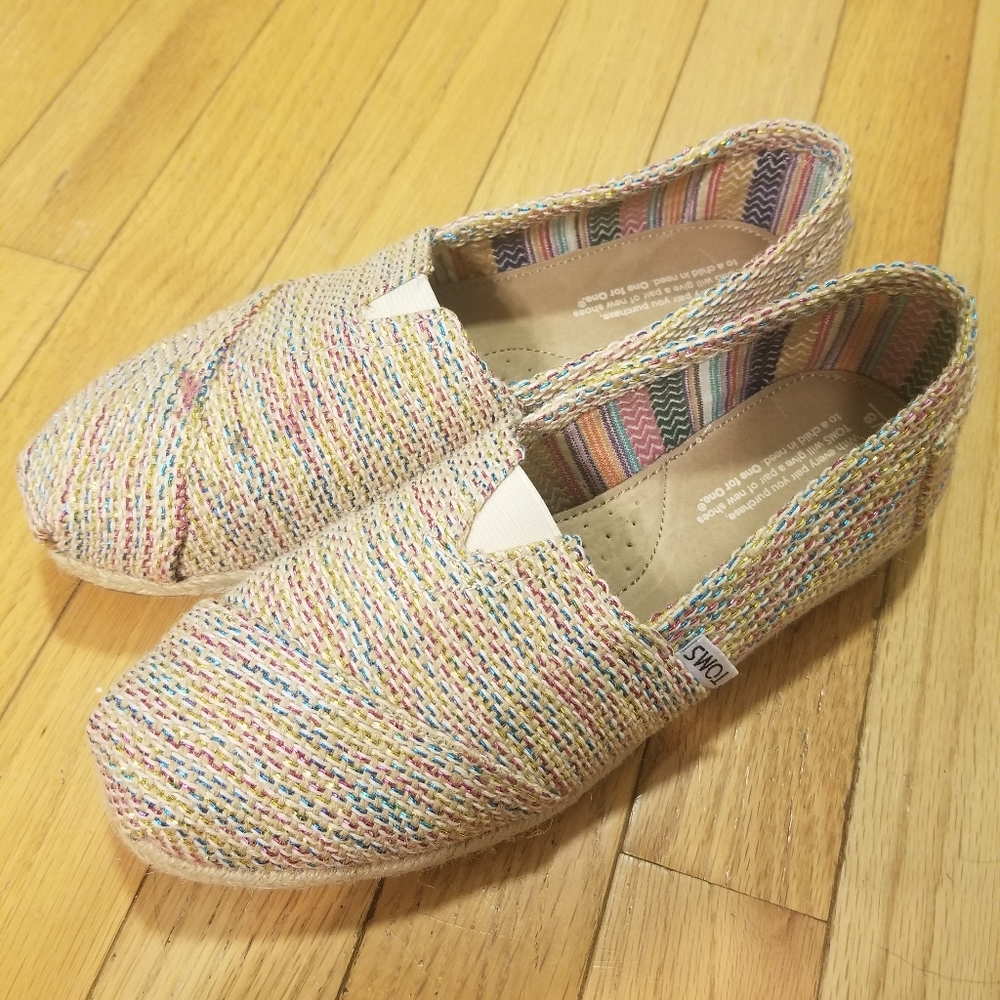 Tom's size 8